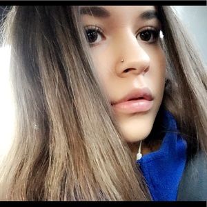 Meet your Posher, Leah